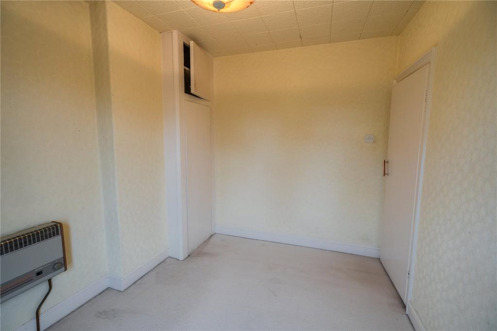 Bedroom 2 (2)