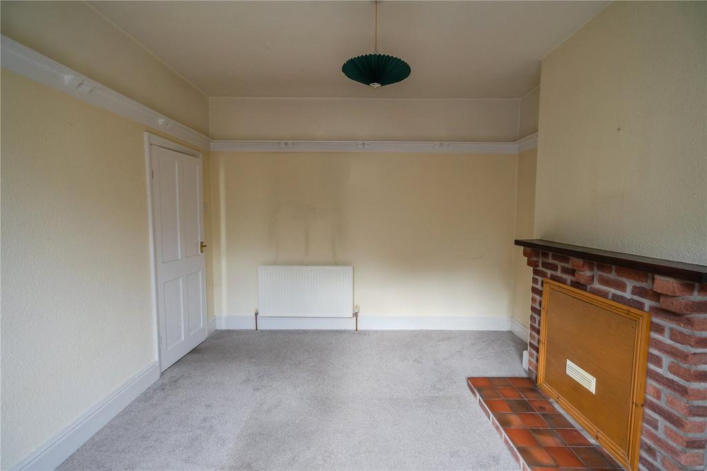 Living Room (2)
