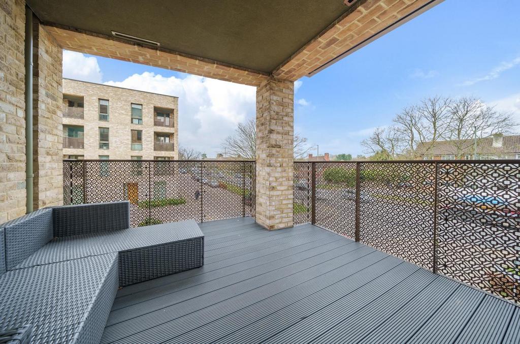 Davidson Frost-Wellings, DFW, Welford Court, Edgwa