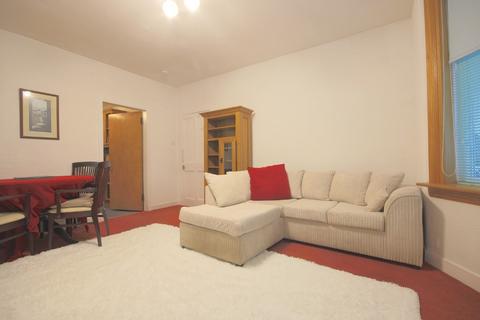 2 bedroom ground floor flat to rent, Granton Gardens, Granton, Edinburgh, EH5