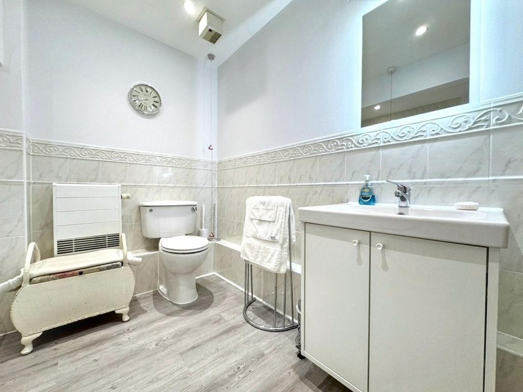 Family bathroom