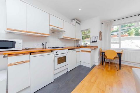 undefined, Ferncroft Avenue, London NW3