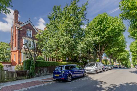 undefined, Ferncroft Avenue, London NW3