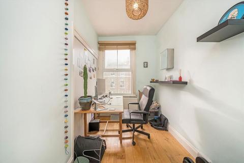 1 bedroom flat to rent, Falkland Road, London NW5