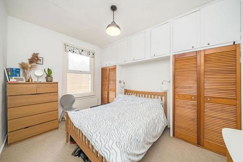 1 bedroom flat to rent, Falkland Road, London NW5