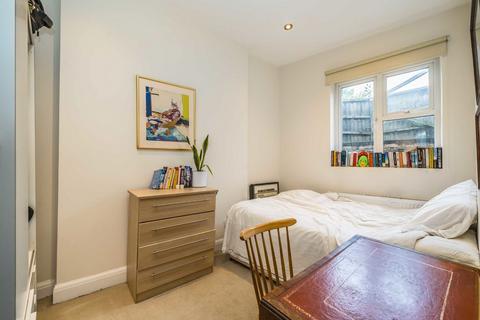 2 bedroom flat for sale, Kilburn High Road, London NW6