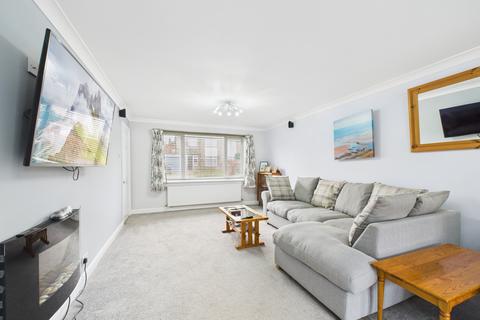 4 bedroom semi-detached house for sale, Birch Way, Tylers Green, Buckinghamshire, HP10 8BN
