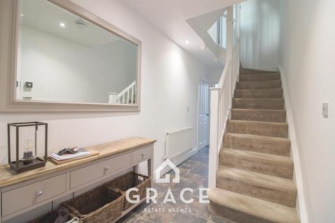 3 bedroom terraced house to rent, Patteson Road, Ipswich