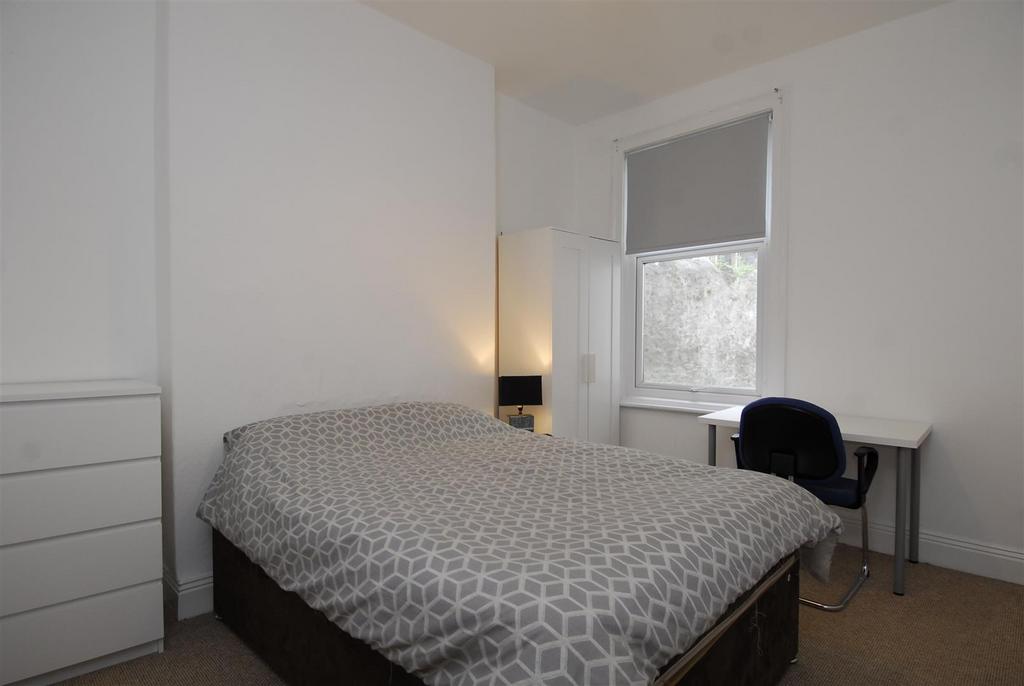 15 Ashford Rd002.JPG