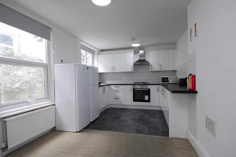 4 bedroom house to rent, 15 Ashford Road, Plymouth PL4