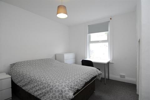 4 bedroom house to rent, 15 Ashford Road, Plymouth PL4