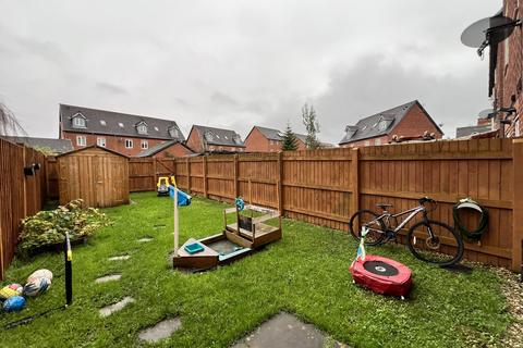 4 bedroom terraced house for sale, Paprika Close, Openshaw