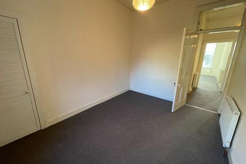 undefined, Byres Road, Glasgow, G11