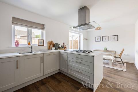 4 bedroom detached house to rent, Hawthorn Drive, Rackheath