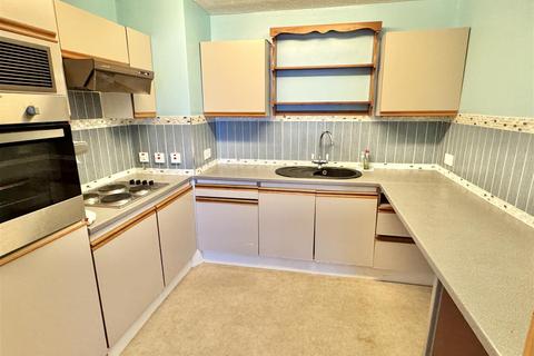 1 bedroom retirement property for sale, Western Place, Worthing