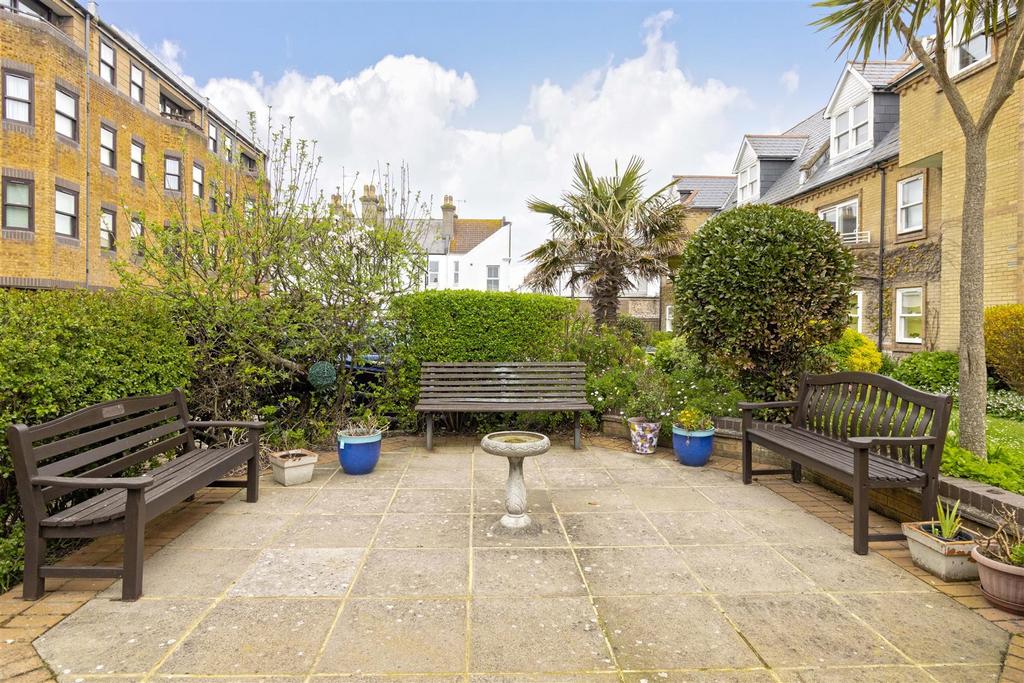 Garden 4.jpg
