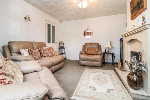 3 bedroom semi-detached house for sale, Warrington Road, Penketh, Warrington