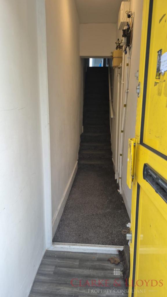 3 bed flat to rent Katherine Road, London E7