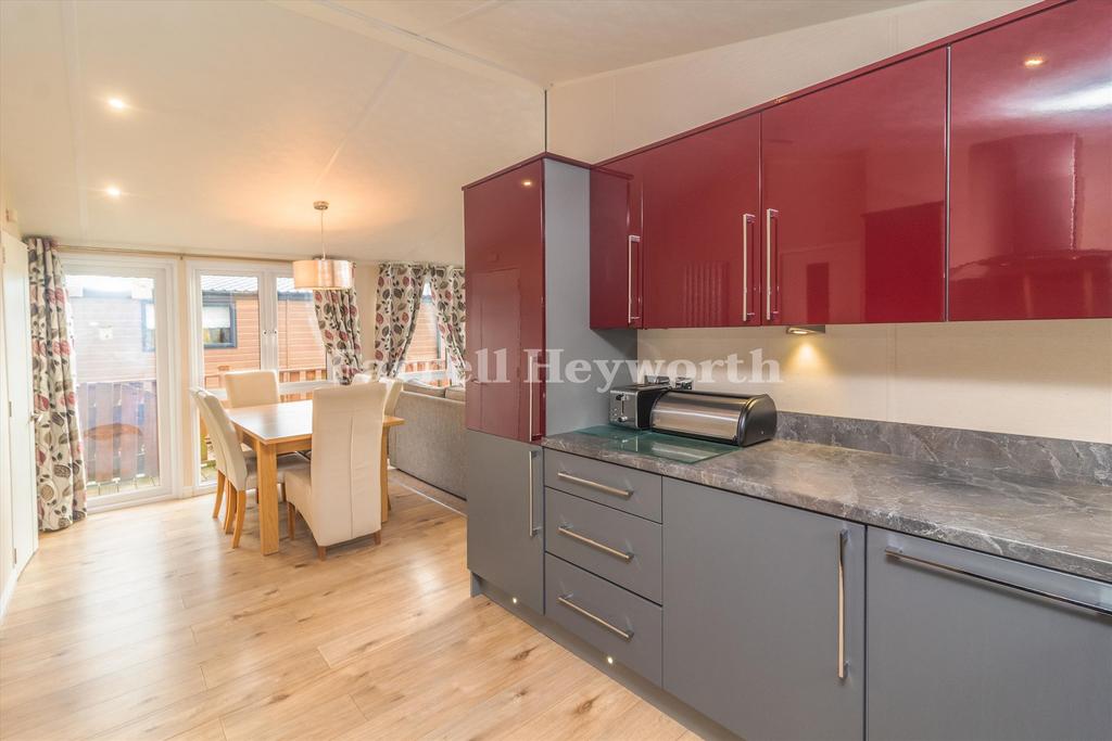 Kitchen image 2
