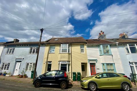 undefined, Flat 2, 4 Toronto Terrace, Brighton, BN2 9UW