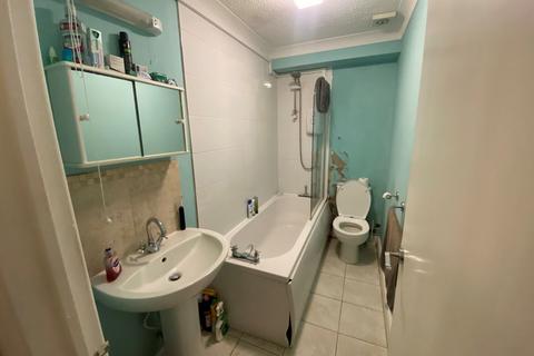 undefined, Flat 2, 4 Toronto Terrace, Brighton, BN2 9UW