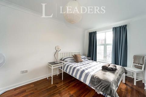 undefined, King Street, PO5