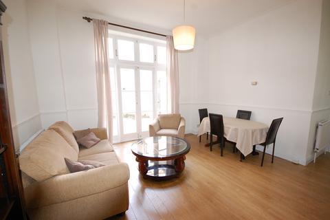 2 bedroom flat to rent, Westbourne Terrace, London W2