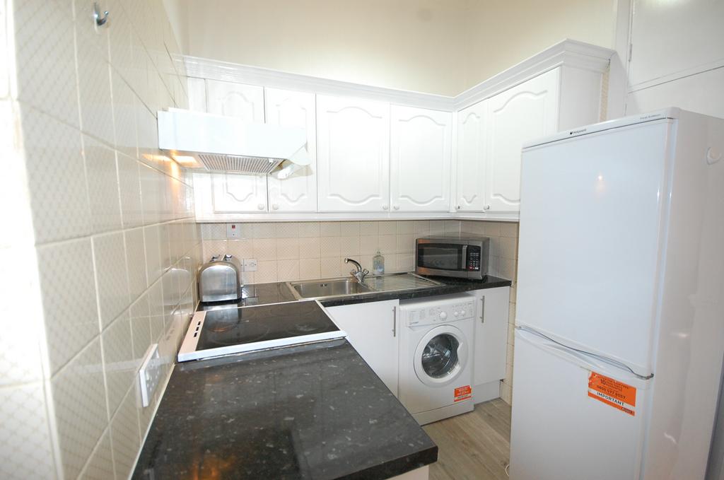 Fitted kitchen