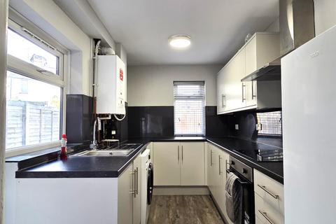 Leavesden Road, Watford, WD24