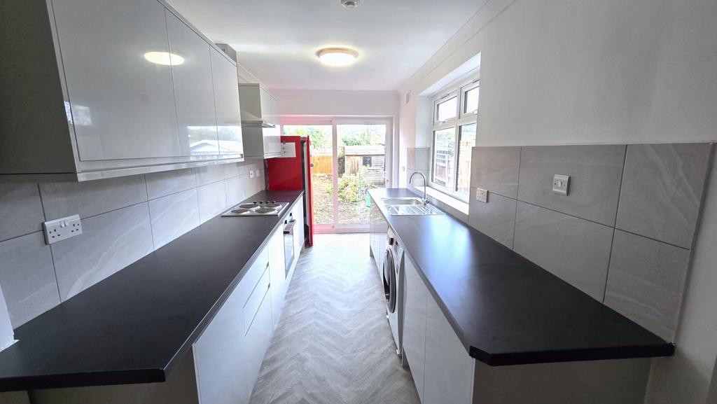 Kitchen 2