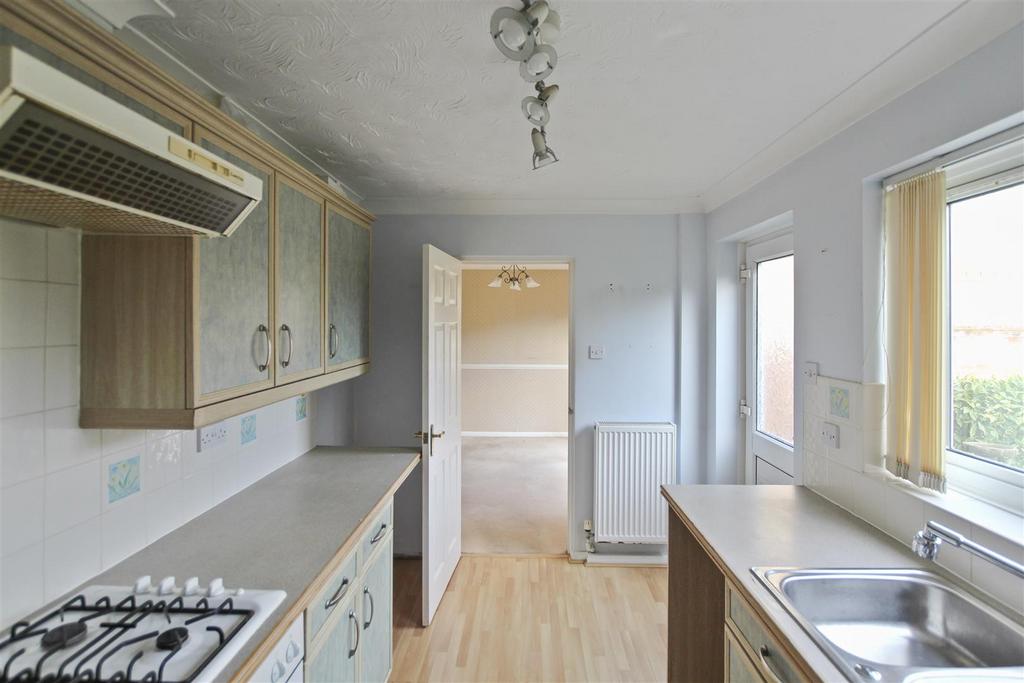 Kitchen (2).jpg