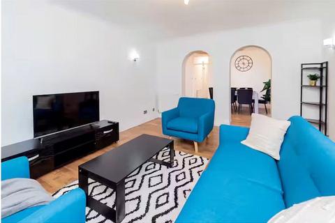 undefined, William Smith Close, Woolstone, Milton Keynes, MK15