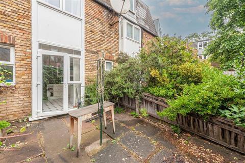 undefined, Pickworth Close, London SW8