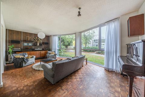 4 bedroom end of terrace house for sale, Templemere, Weybridge, Surrey, KT13