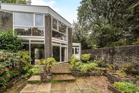 4 bedroom end of terrace house for sale, Templemere, Weybridge, Surrey, KT13