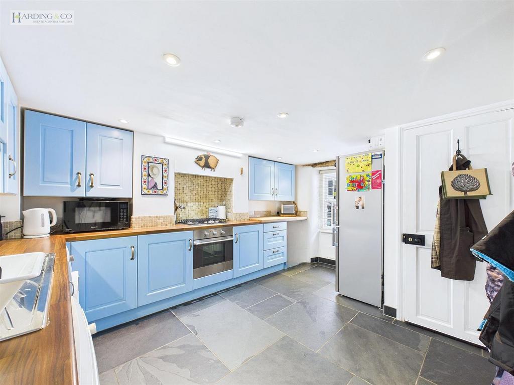 Kitchen 2