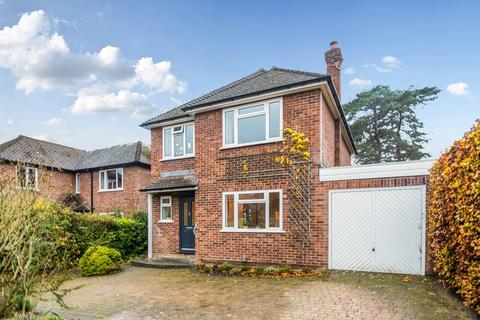 Lynwood Close, Woodham, GU21