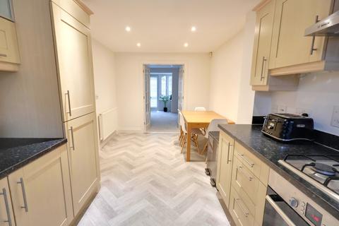 undefined, LETCOMBE PLACE, HORNDEAN