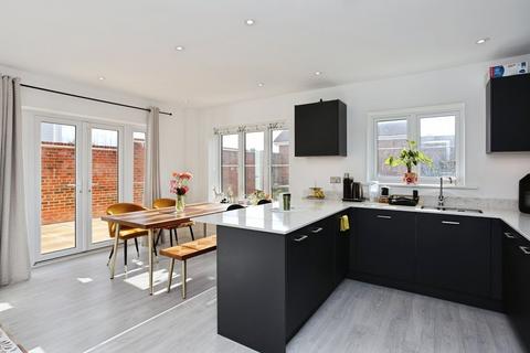 4 bedroom detached house for sale, Utah Road, Tonbridge TN12