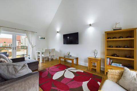 undefined, Ellisons Quay, Burton Waters, Lincoln