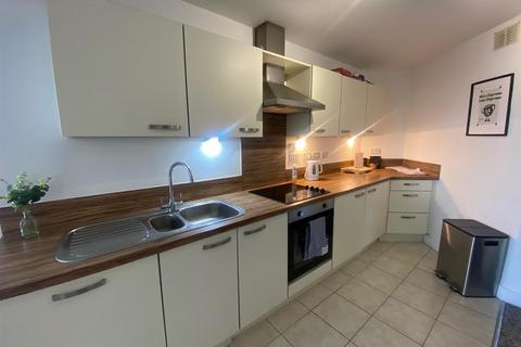 2 bedroom apartment to rent, Dewsbury Road, Elland