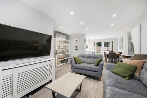 3 bedroom terraced house for sale, Marlborough Drive, WEYBRIDGE, KT13