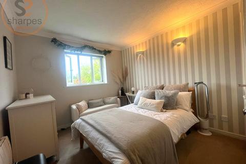 1 bedroom apartment to rent, Flat 10, Rembrandt Court, Epsom, Surrey