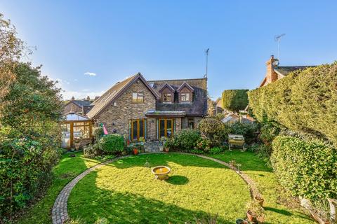 Lower Road, Woodchurch, Ashford, Kent, TN26