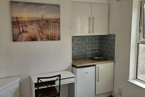 undefined, Luton LU1