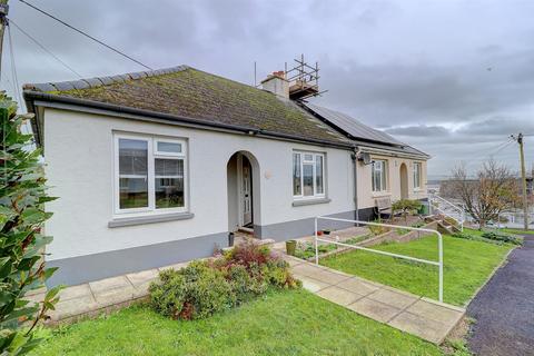 2 bedroom bungalow for sale, Tomouth Square, Appledore, Bideford
