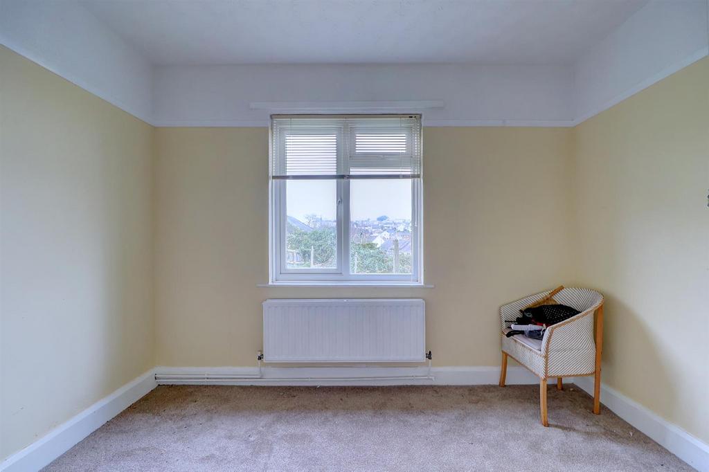 Bedroom 1 3.jpg