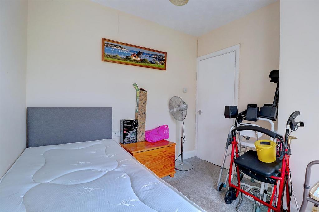 Bedroom 2 1.jpg