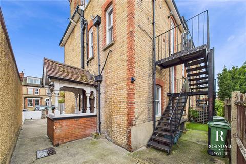 2 bedroom apartment for sale, Queens Road, Wallington, SM6