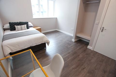 undefined, Pownall Square, L3 6AD,